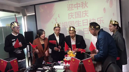 今天是你的生日，我的祖國，我的伙伴
